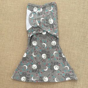 EUC Sleeping Baby Zippy Swaddle, goodnight sleep tight moon print size M/L